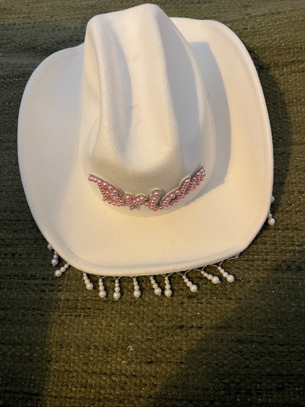 Bride Pearl Fringe White Cowboy Hat – Bridal Bachelorette